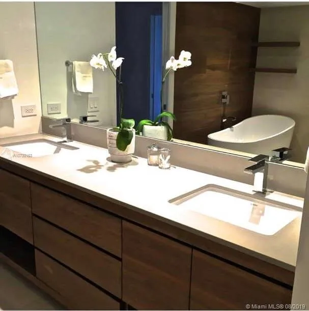 Jockey Club III #1558 image #16