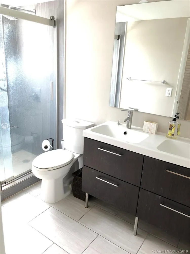 The Yacht Club at Aventura #5-208 image #6