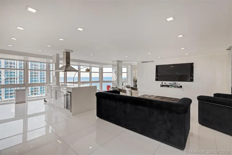 Mar De Plata #1510 image #6