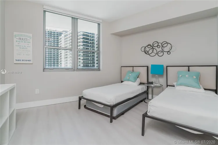 Hyde Resorts & Residences #2701 image #11