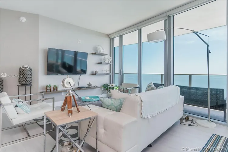 Hyde Resorts & Residences #2701 image #17