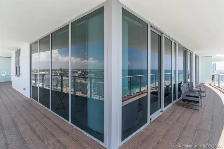 Hyde Resorts & Residences #2701 image #21