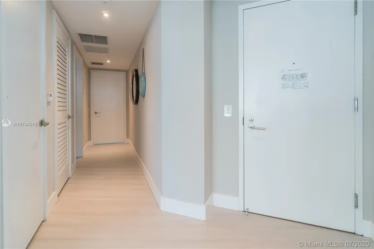 Hyde Resorts & Residences #2701 image #22