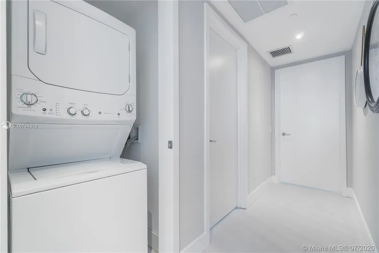 Hyde Resorts & Residences #2701 image #24