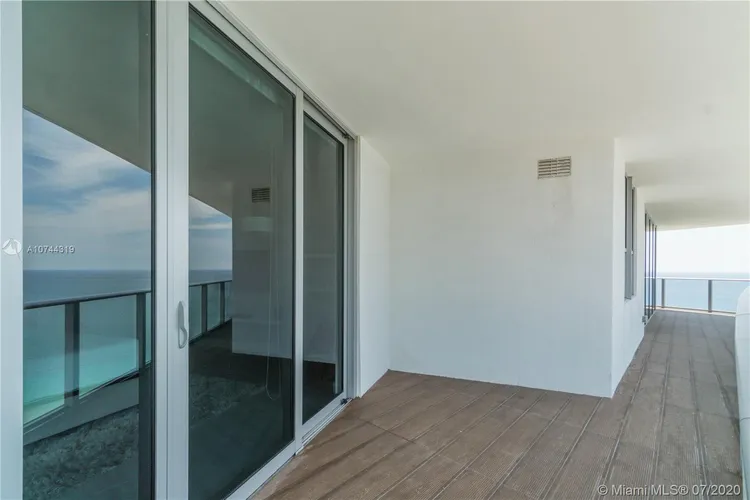 Hyde Resorts & Residences #2701 image #29