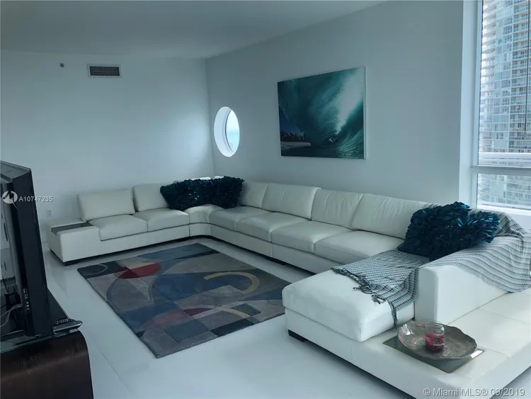 Bentley Bay #2201 image #13