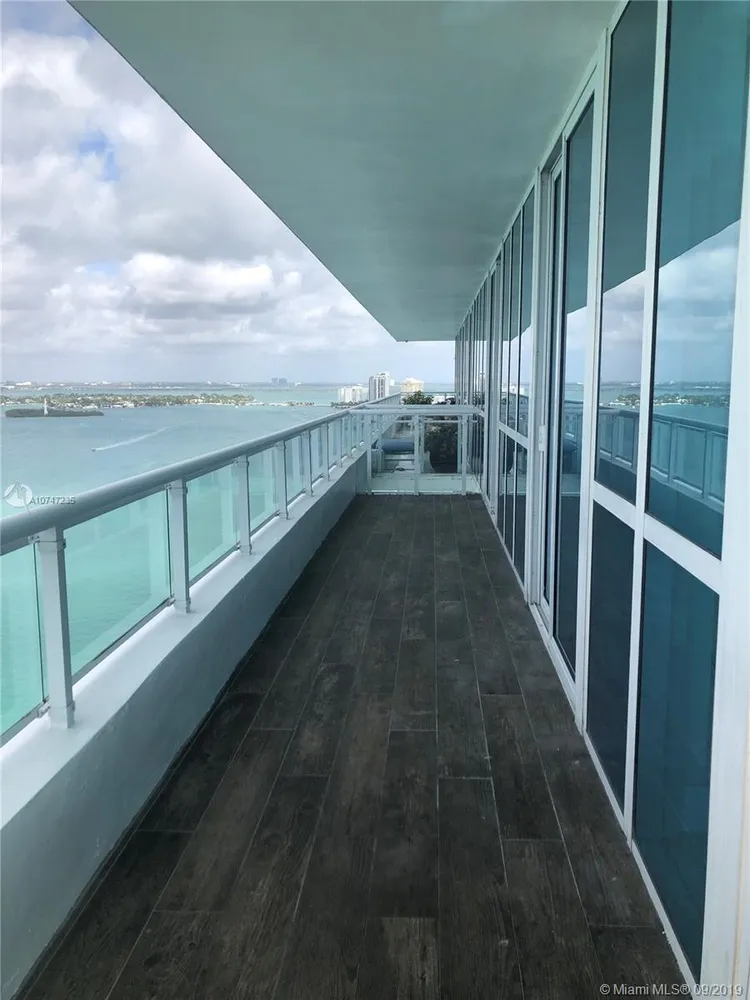 Bentley Bay #2201 image #18