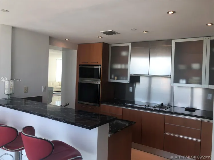 Bentley Bay #2201 image #25