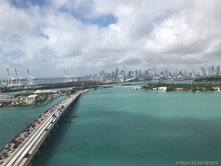 Bentley Bay #2201 image #29