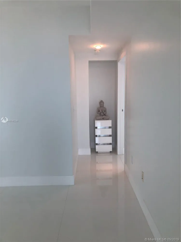 Bentley Bay #2201 image #32