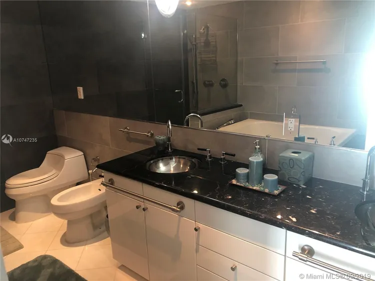 Bentley Bay #2201 image #37