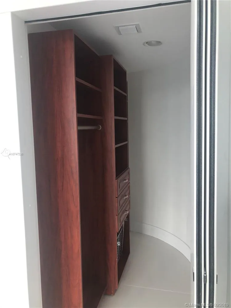 Bentley Bay #2201 image #47