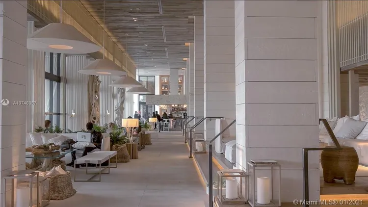 1 Hotel & Homes #931 image #18