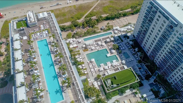 1 Hotel & Homes #931 image #21