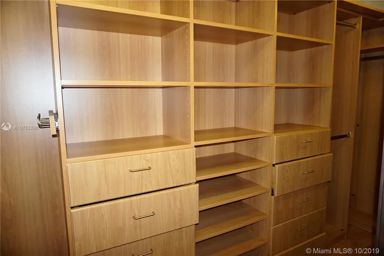 Oceania III #1735 image #16