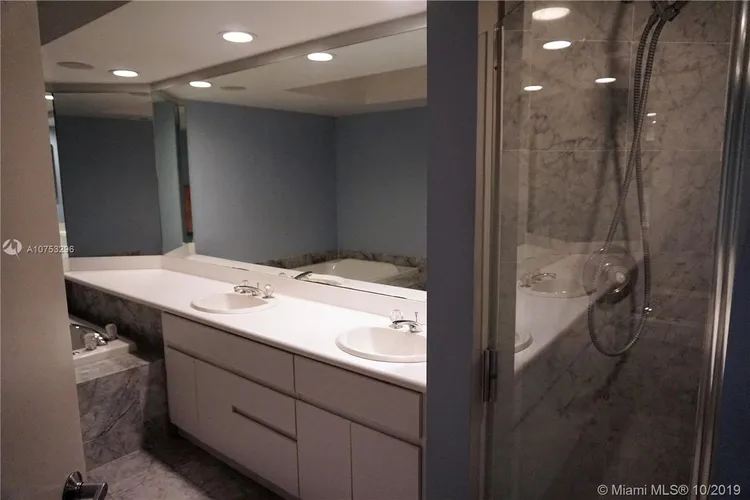 Oceania III #1735 image #17