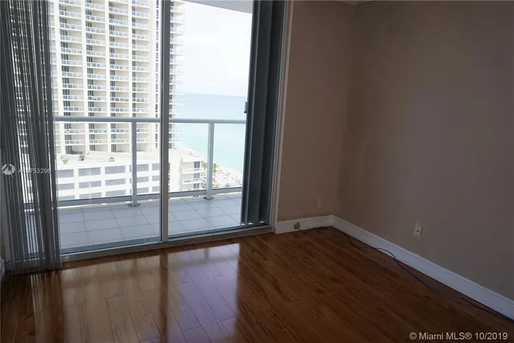 Oceania III #1735 image #18