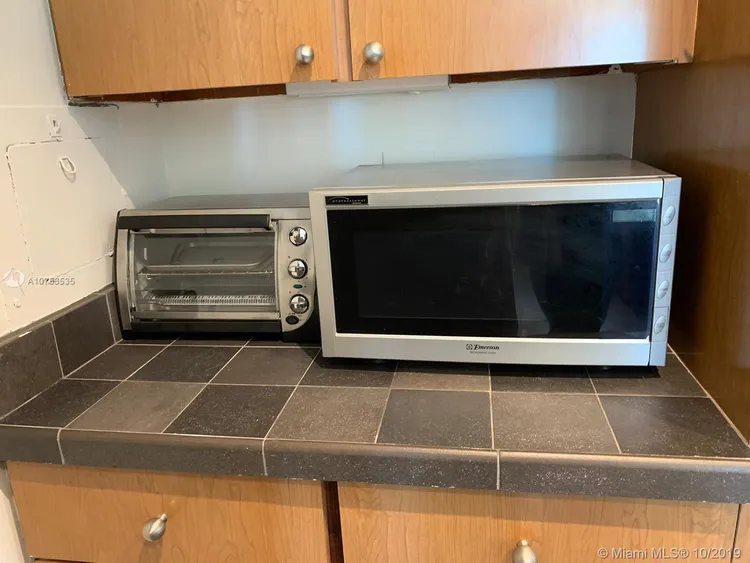 Brickell Bay Tower #1401 image #12