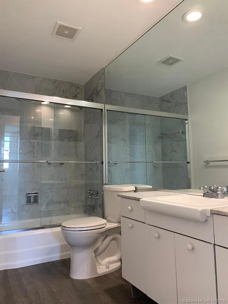 Brickell Bay Tower #1401 image #13