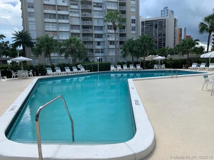 Brickell Bay Tower #1401 image #24