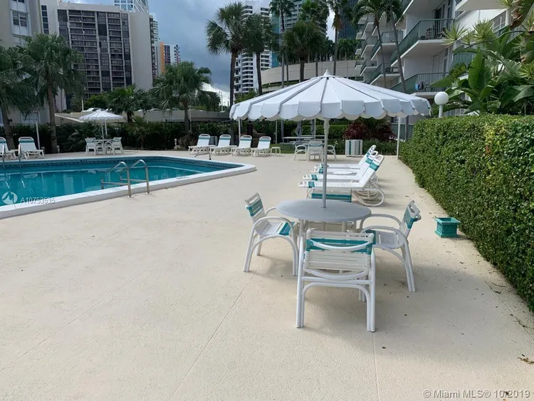 Brickell Bay Tower #1401 image #25