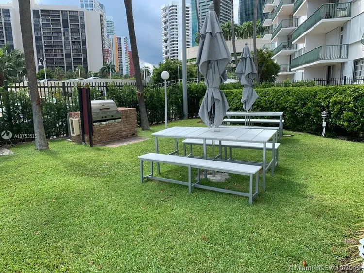 Brickell Bay Tower #1401 image #27