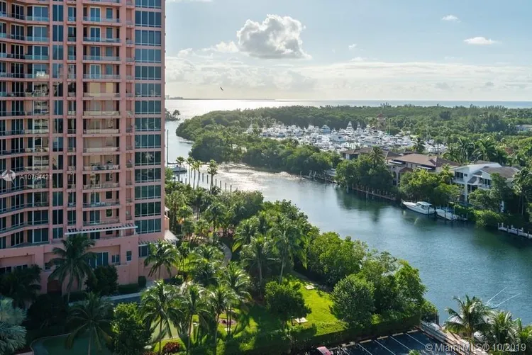 Gables Waterway Towers #1220 image #15