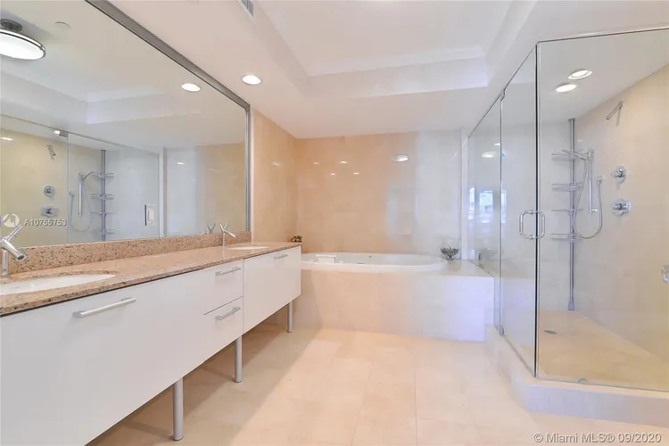 Ocean Four #2402 image #12