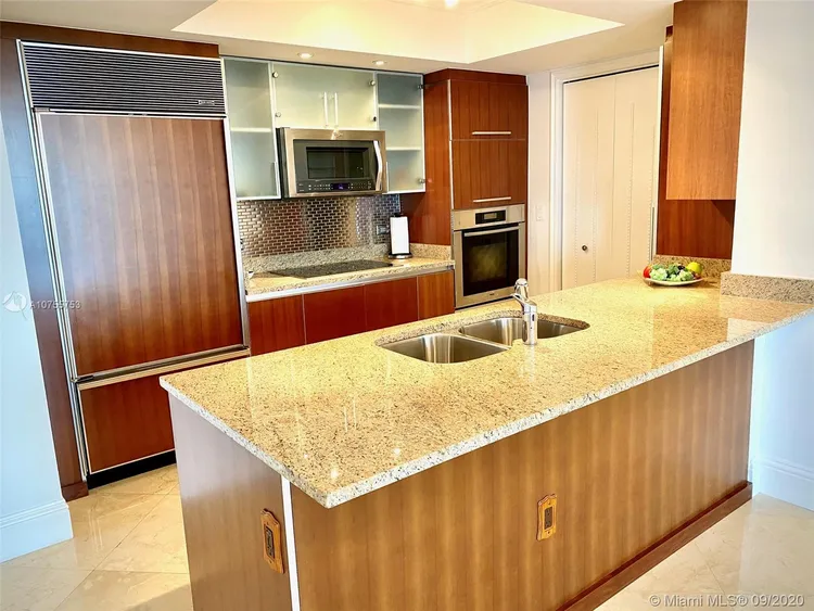 Ocean Four #2402 image #7