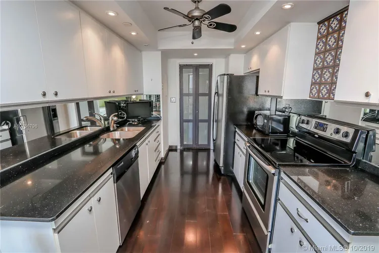 Towers of Quayside Condo #4 #706 image #13