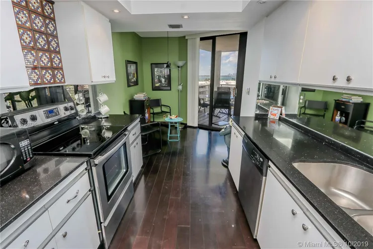 Towers of Quayside Condo #4 #706 image #14