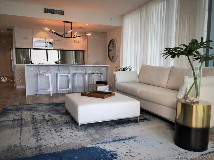 Paraiso Bay #607 image #11