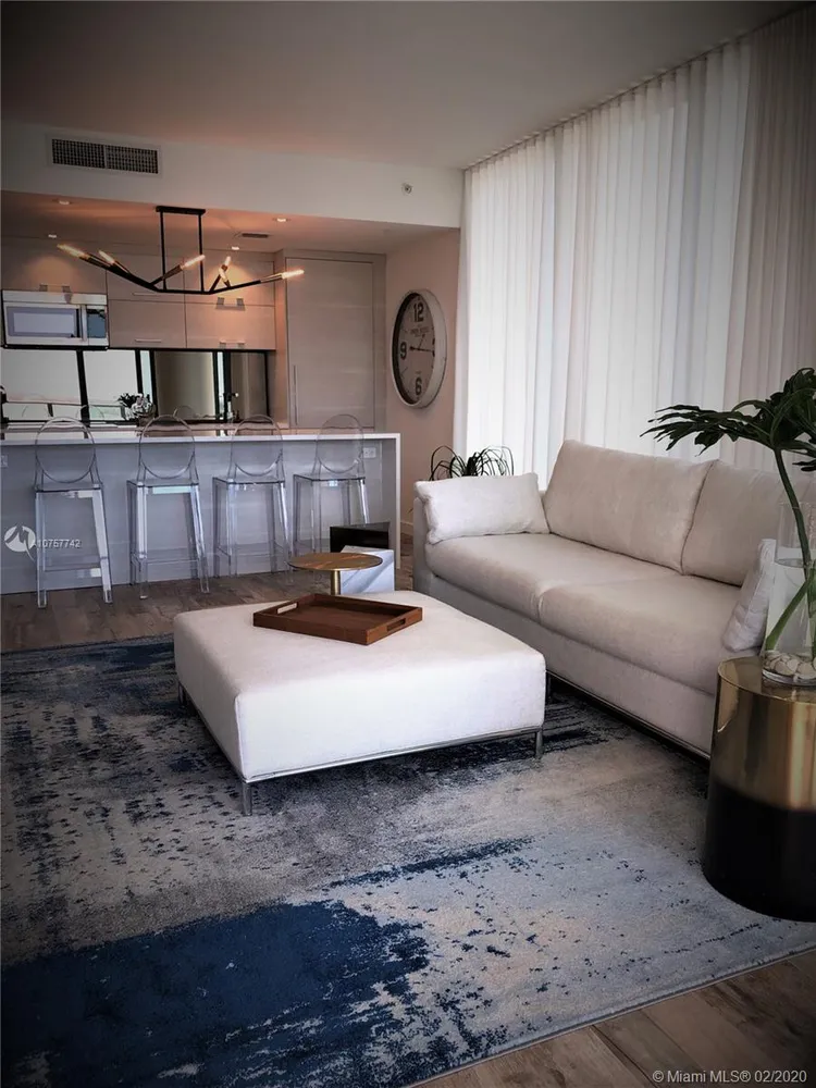 Paraiso Bay #607 image #14