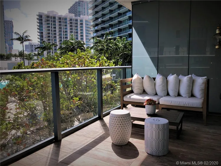 Paraiso Bay #607 image #15