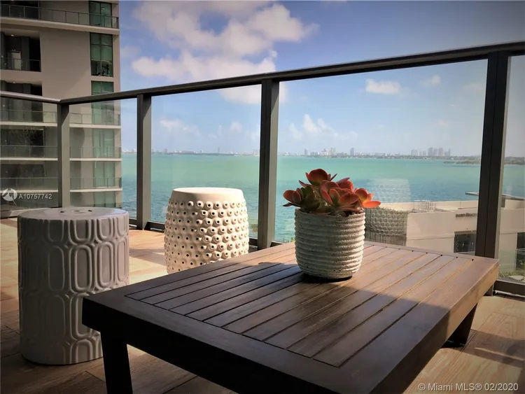 Paraiso Bay #607 image #17