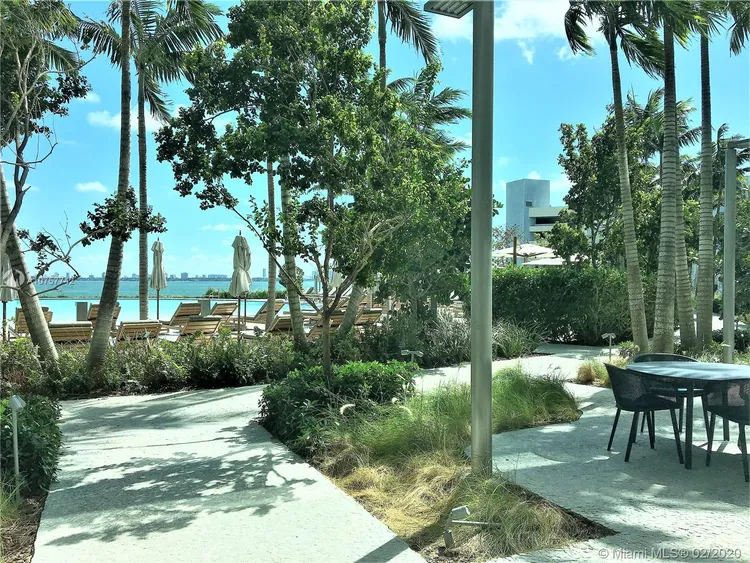 Paraiso Bay #607 image #27