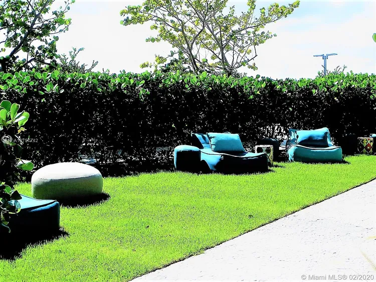 Paraiso Bay #607 image #28