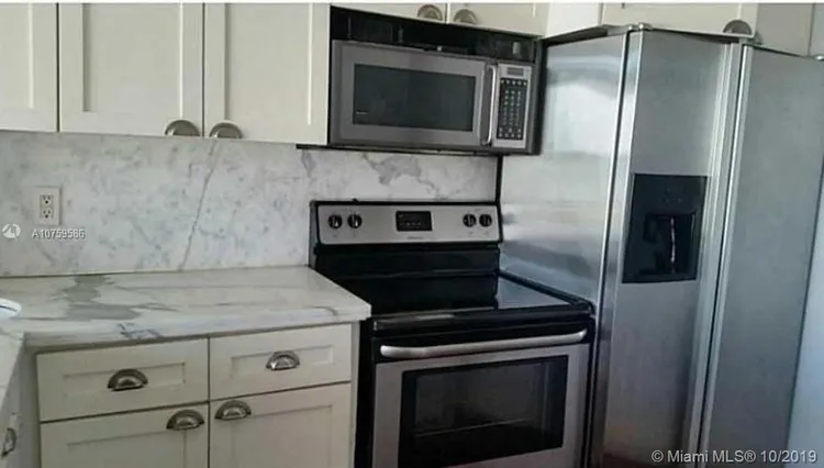 The Venetia #T15 image #10