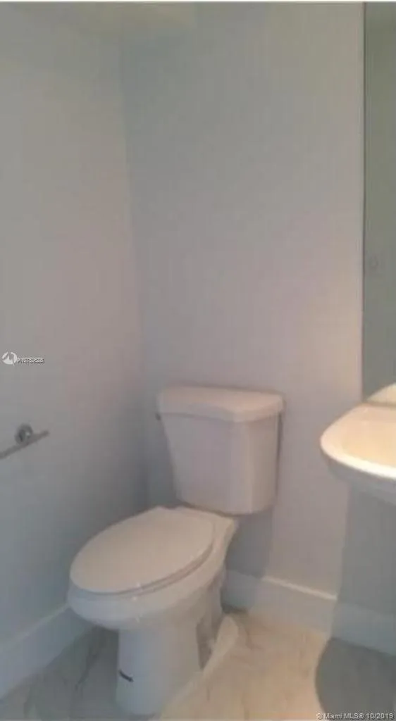 The Venetia #T15 image #12