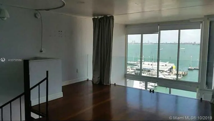 The Venetia #T15 image #14