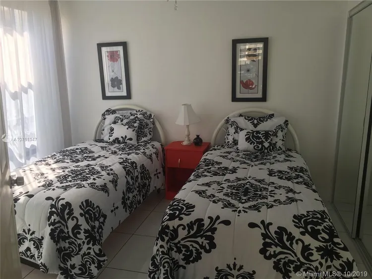 Avant Garde #401 image #13