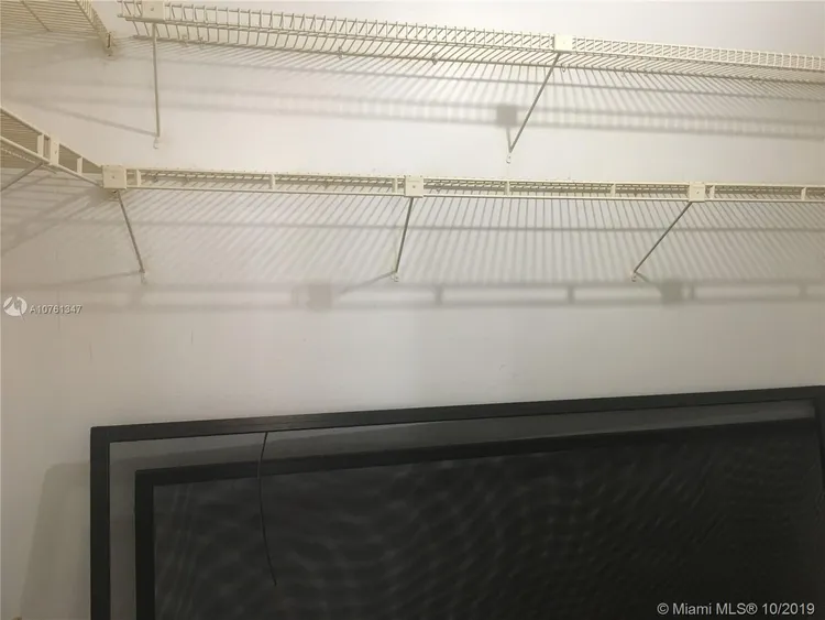 Avant Garde #401 image #15