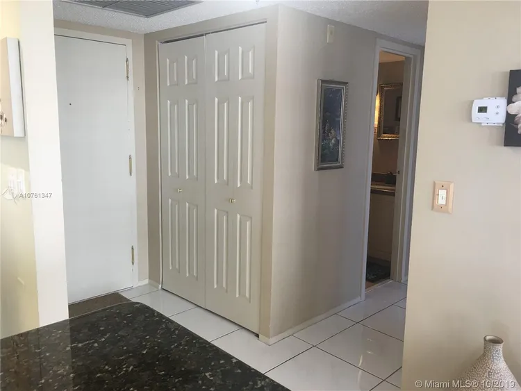 Avant Garde #401 image #7