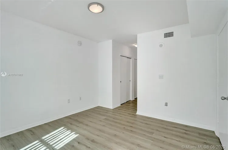 The Waverly at Surfside #324 image #10