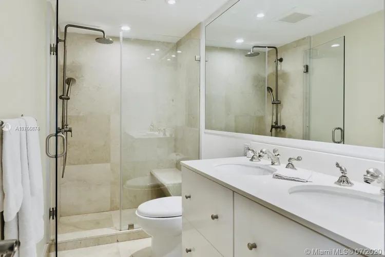 Towers of Key Biscayne #C406 image #19