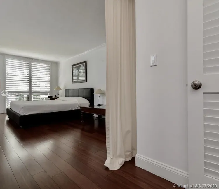 Towers of Key Biscayne #C406 image #21