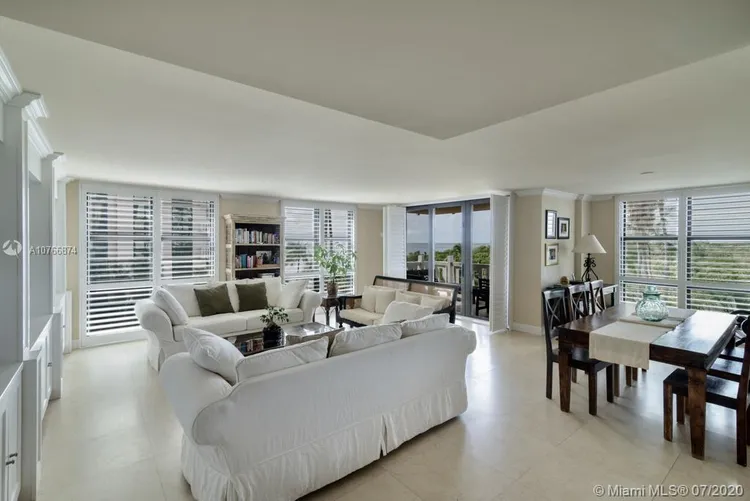 Towers of Key Biscayne #C406 image #8