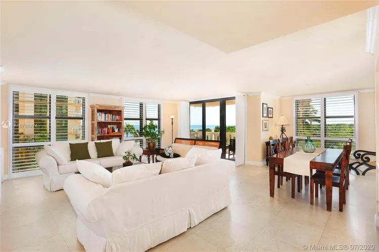 Towers of Key Biscayne #C406 image #9