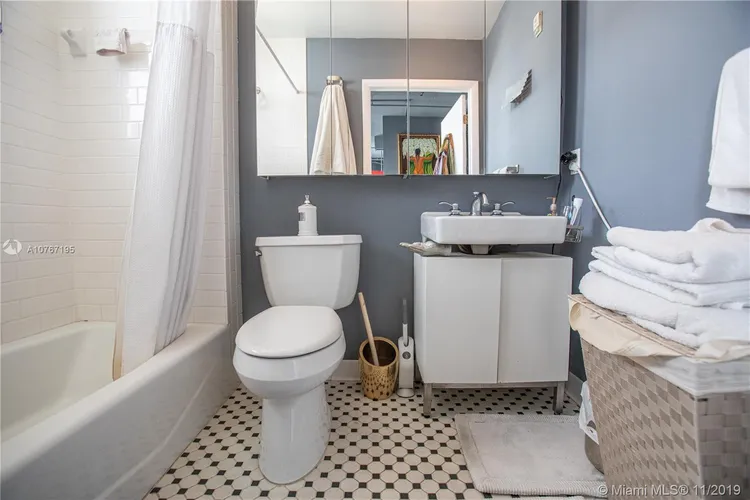 Wynwood Lofts #402 image #10