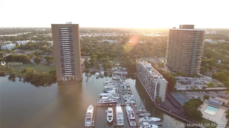 Palm Bay Towers #19W image #17